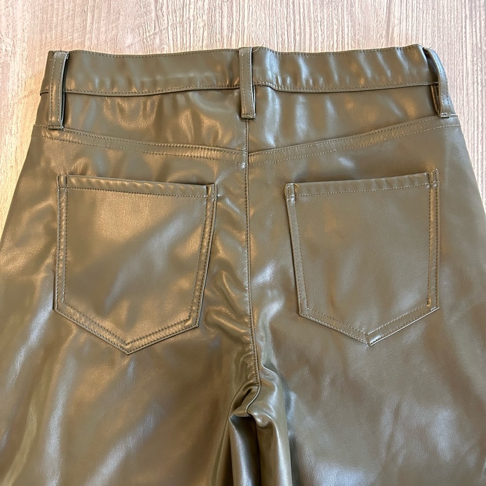 Altar'd State Womens Faux Leather Cargo Green Pants Wide leg Leg pockets Sz 5/27 - Picture 4 of 10
